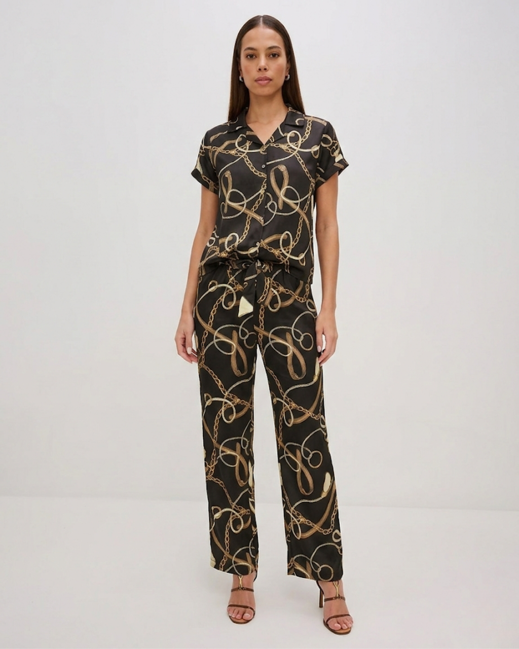 The Riviera Chain Lounge Set